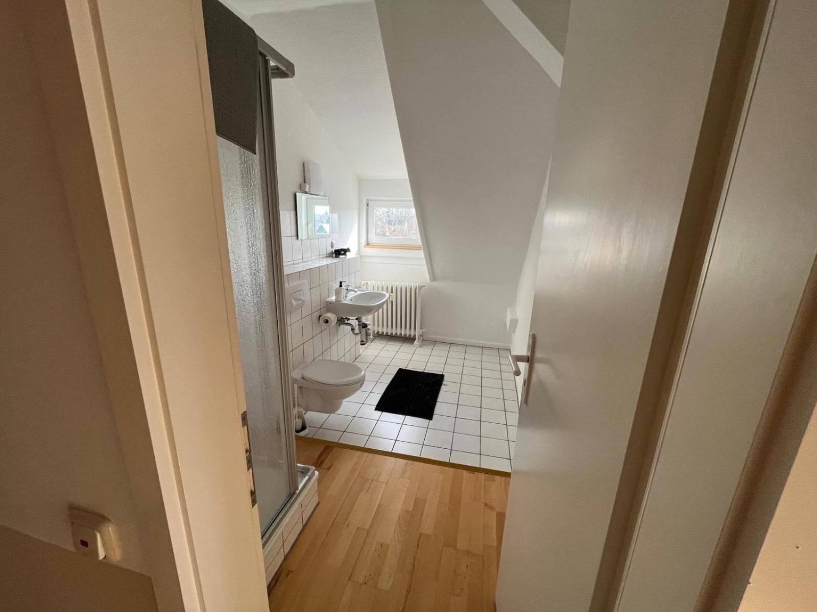 Doppelzimmer, Tv- Bad, Kuehlschrank- Parkplatz-17 Meine 객실 사진